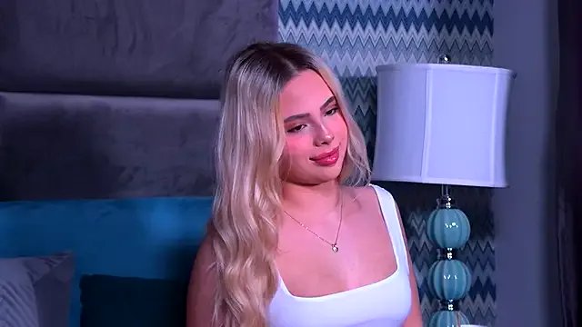 Private YssabelFox on StripChat