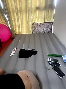 yueyuegirls from StripChat