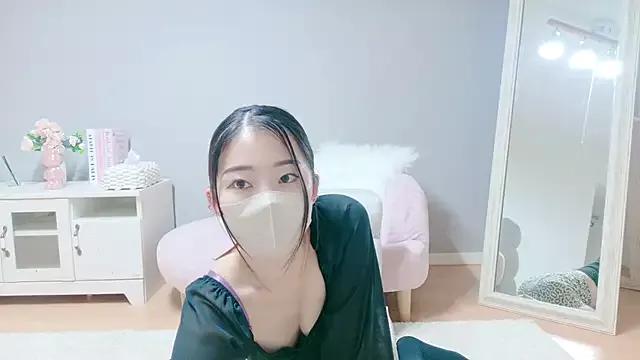 YUI__JP from StripChat is Group