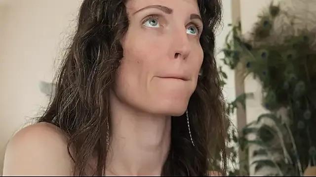 yulladao from StripChat