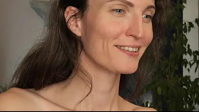 yulladao from StripChat is Freechat