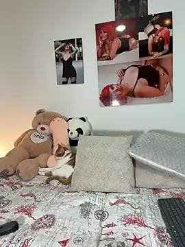 Freechat zafiro_mo0n on StripChat