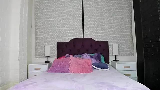Zamara_Kleii from StripChat is Freechat