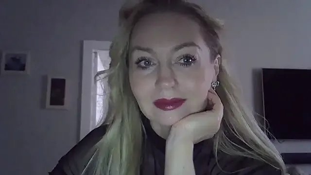 Private ZarinaSwift on StripChat