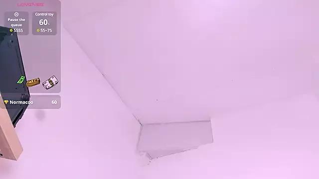 zulyjones from StripChat is Freechat